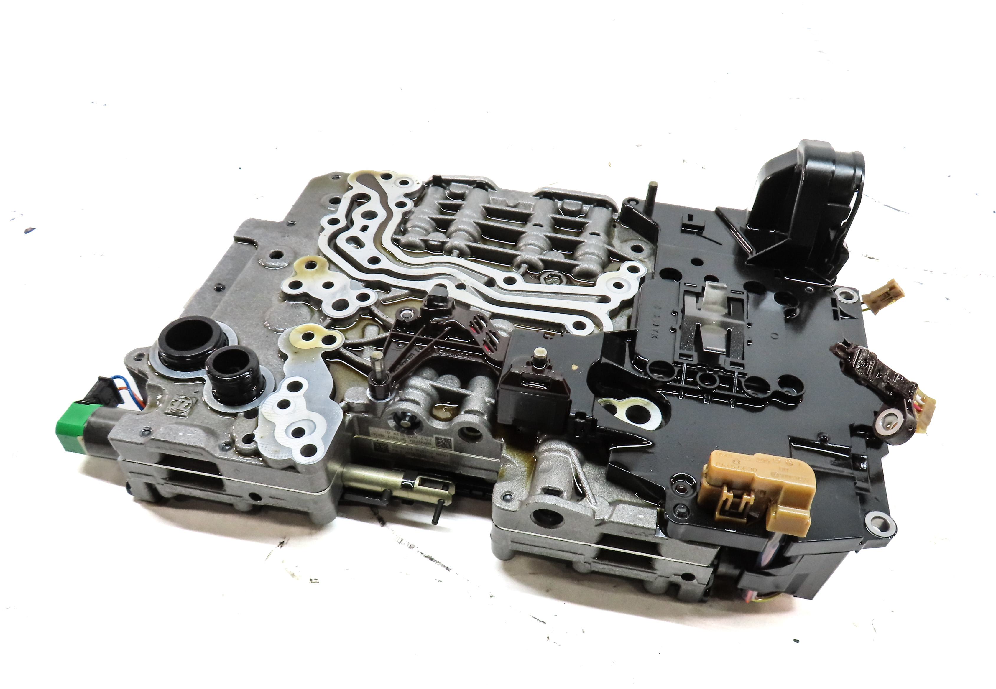 14-16 LR4 - RANGE ROVER SPORT (L405 L494) TRANSMISSION VALVE BODY w/ START STOP — exact item pictured